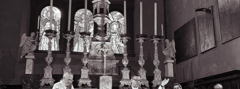 Bishop celebrating mass